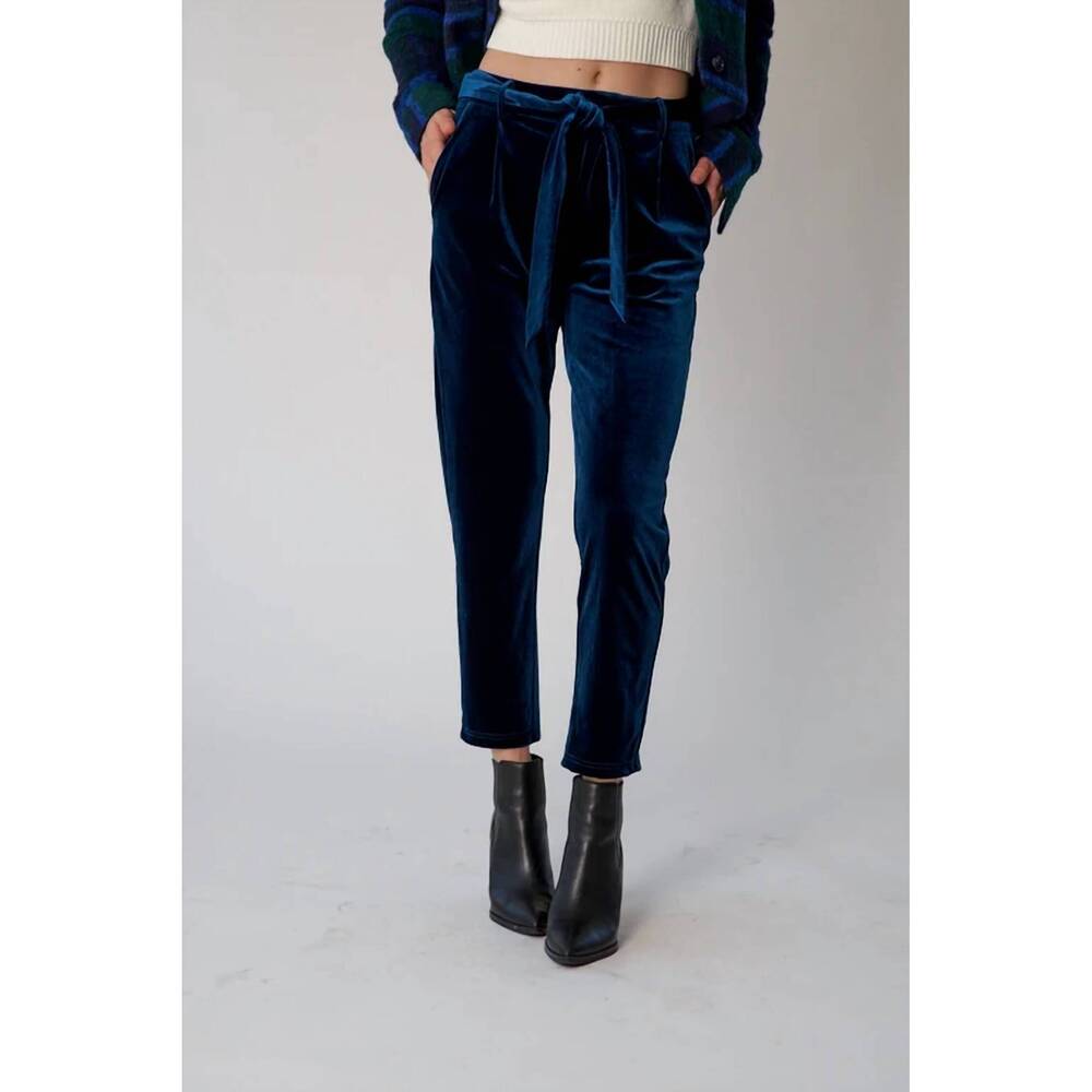 NEW SAGE+FIG aurora velvet trousers in emerald